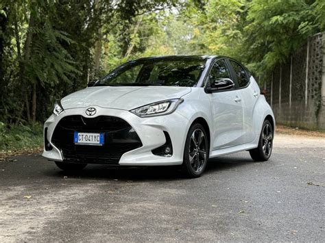 Tabella comparativa consumi Yaris Hybrid