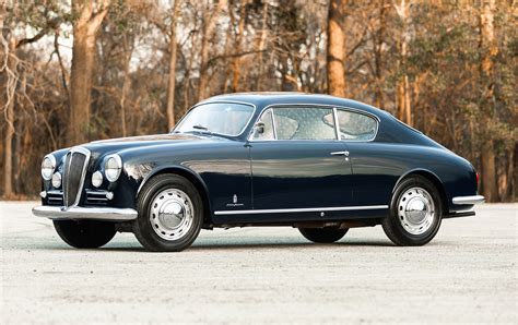 Lancia Aurelia B20 Coupé serie 1 in gara