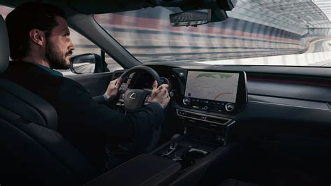 Abitacolo Tazuna di Lexus RX
