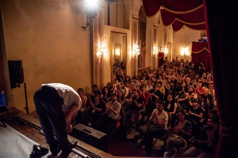 Foto dei camerini di uno spettacolo teatrale