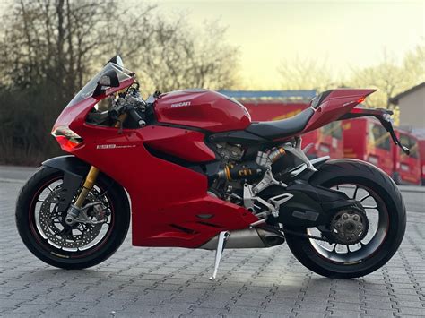 Ducati 1199S in pista
