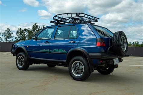 Volkswagen Golf Country