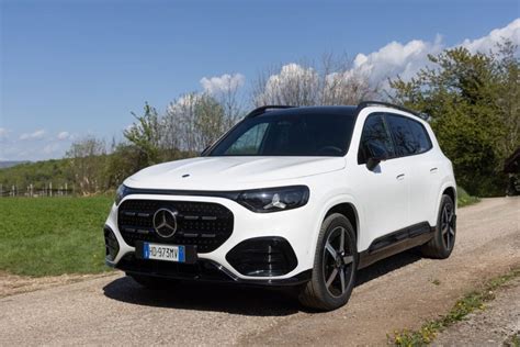 Mercedes-Benz GLB con sette posti