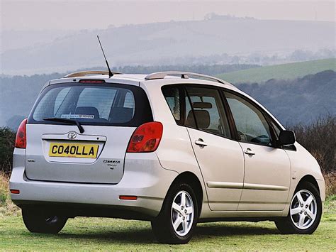 Toyota Corolla Verso E120 interni