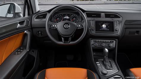 Volkswagen Tiguan interior dashboard