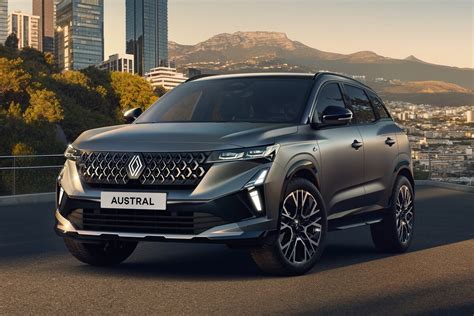 Renault Austral in diverse colorazioni