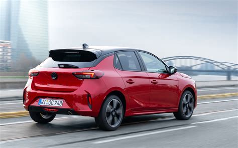 Opel Corsa Hybrid - Particolare del posteriore