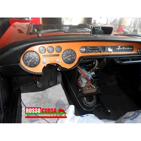Lancia Fulvia Coupé cruscotto interno