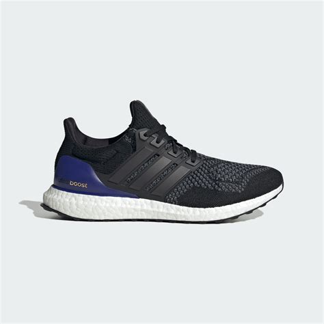 Scarpe Adidas Ultraboost in azione