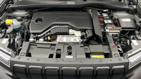 Schema tecnico del powertrain ibrido Jeep Avenger