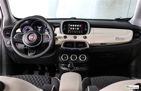 Interni Fiat 500X con cruscotto digitale