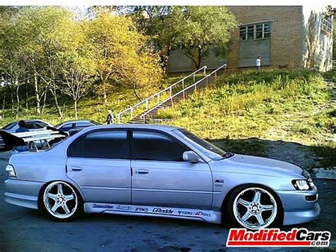 Toyota Corolla 1997 con cerchi in ferro