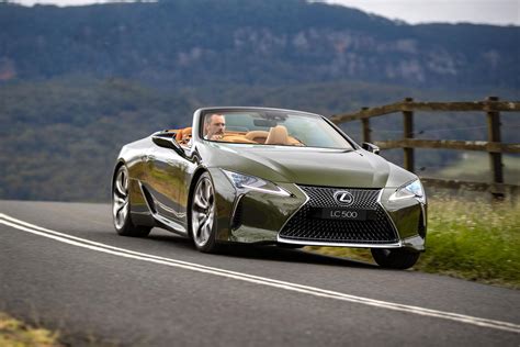 Lexus LC 500 dal design futuristico