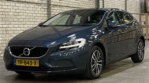 Volvo V40 in Denim Blue