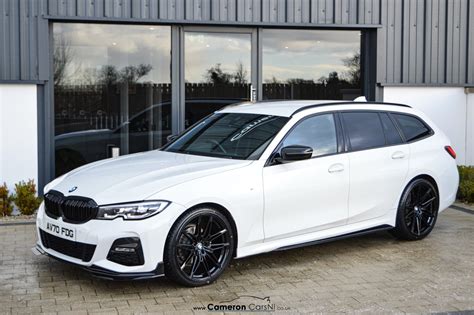 BMW 320d Touring con kit M-Sport