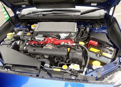 Componenti interni di un motore boxer Subaru