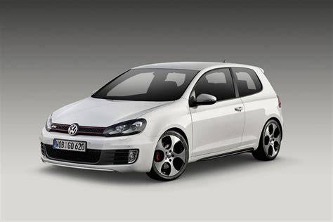 Volkswagen Golf GTI con cerchi BBS
