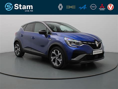 Renault Captur E-TECH Hybrid R.S. Line in esterno