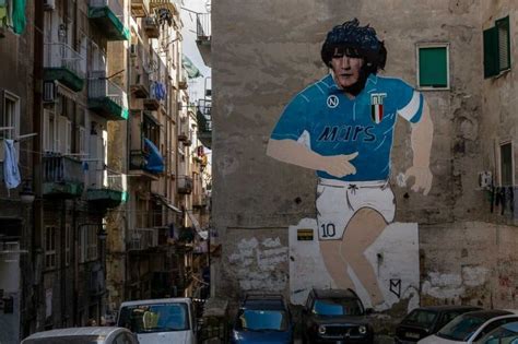 Murales raffigurante Diego Armando Maradona nei Quartieri Spagnoli
