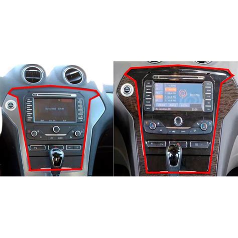 Ford Mondeo con display navigatore integrato