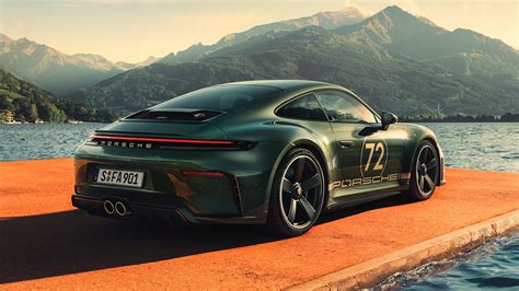 Porsche 911 GT3 90 F. A. Porsche in verde metallizzato