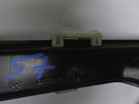 Guarnizione e meccanismo alzacristallo BMW E90