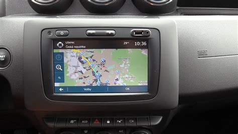 Autoradio Dacia con scritta CODE sul display
