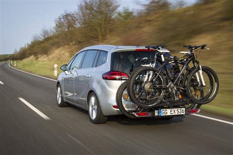 Sistema di trasporto bici FlexBike su Opel Zafira
