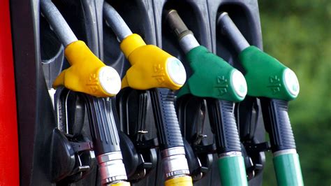 Vari tipi di carburante e motori