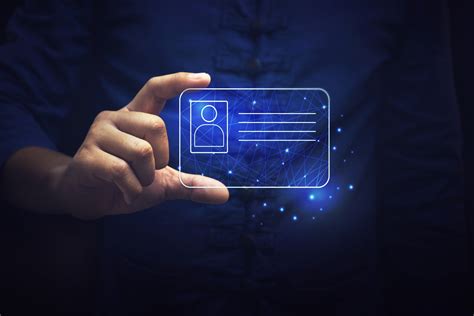 Diferenza tra identità reale e identità online
