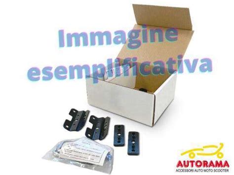 Componenti kit attacchi barre portatutto