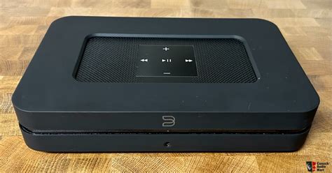Bluesound Node 2i con alimentatore lineare esterno