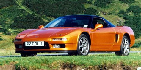 Immagine di auto sportive giapponesi iconiche degli anni '90
