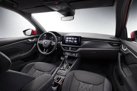Interni e plancia digitale di Skoda Kamiq