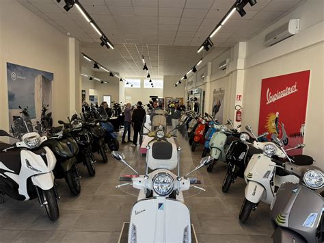 vista esterna del concessionario Romano Moto Srl