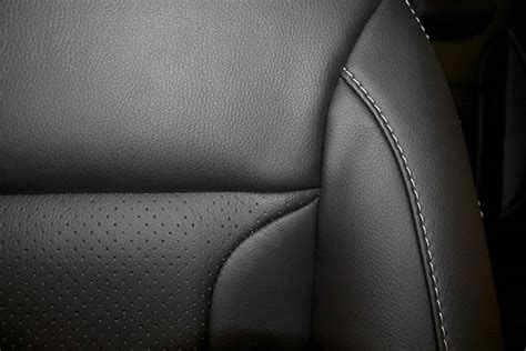 Sedili in pelle nera per auto