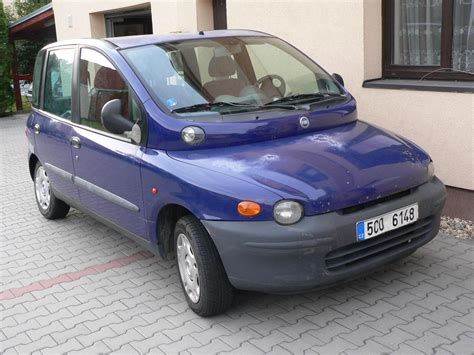 Fiat Multipla BiPower vista laterale