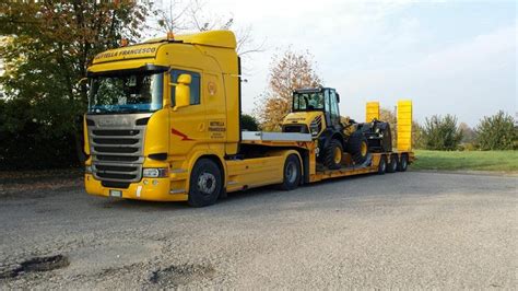 Macchine operatrici in cantiere