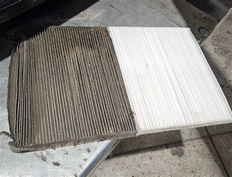 Filtro aria molto sporco a confronto con uno nuovo