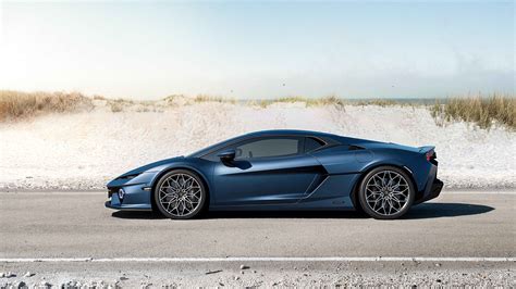 Vista laterale di una Lamborghini Aventador