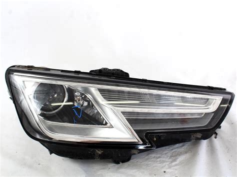 faro anteriore Audi A4 Avant