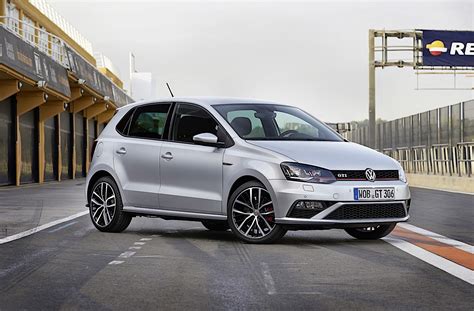 Volkswagen Polo auto