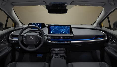 Interni personalizzati di una Toyota Prius della polizia