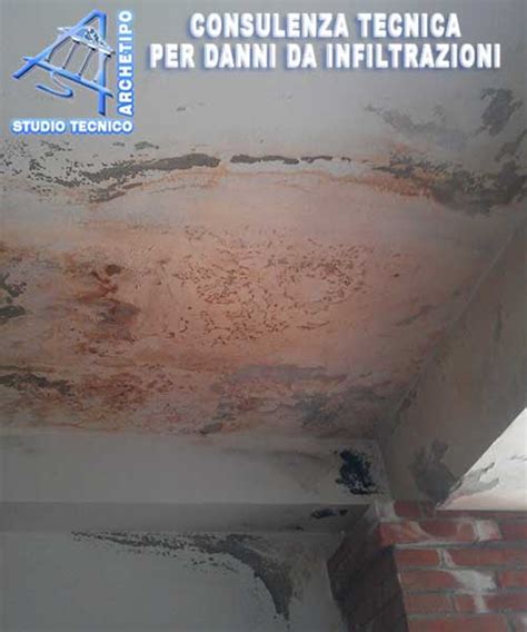 Danni da acqua su interni auto