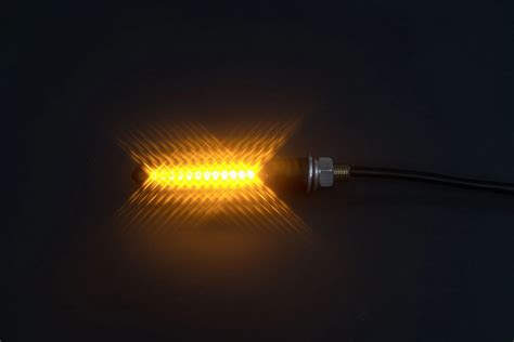 Dettaglio di un indicatore di direzione a LED sequenziale