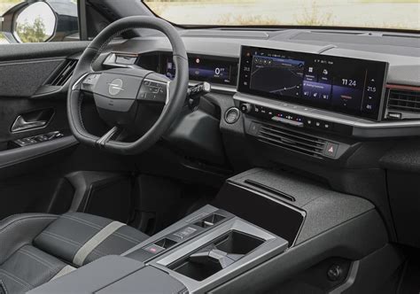 Interni Opel Grandland spazio posteriore