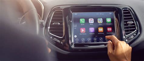 Display centrale del sistema Uconnect della Jeep Renegade