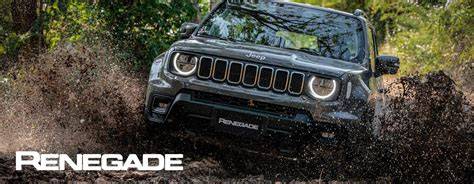 Jeep Renegade in un contesto off-road leggero