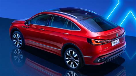 Volkswagen Tiguan X posteriore