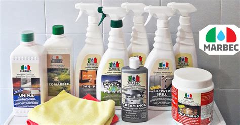 Prodotti naturali per la pulizia del copriwater